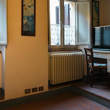 Pulcinella Appartamento Tipico Centro Storico Montepulciano Bagian luar foto